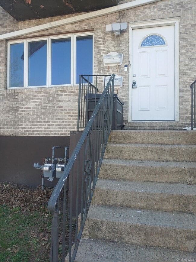 Building Photo - 81-12 Commonwealth Blvd