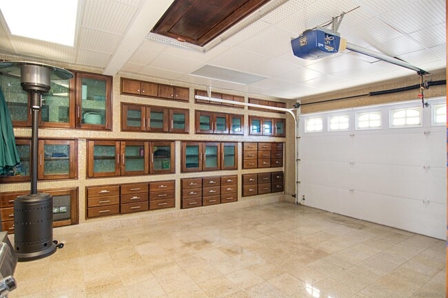 Building Photo - 20 S Cays Ct
