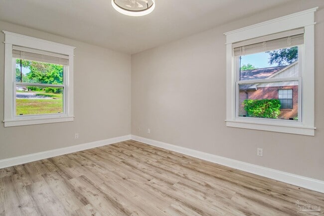 Building Photo - 5894 W Shore Dr