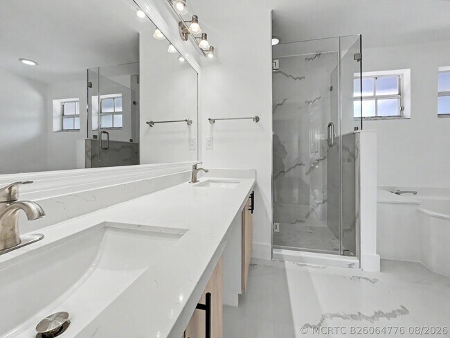 Building Photo - 10133 Brookville Ln