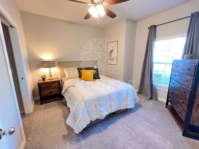 Building Photo - 1/1 Flat | Endura Park- New Apartments in ...