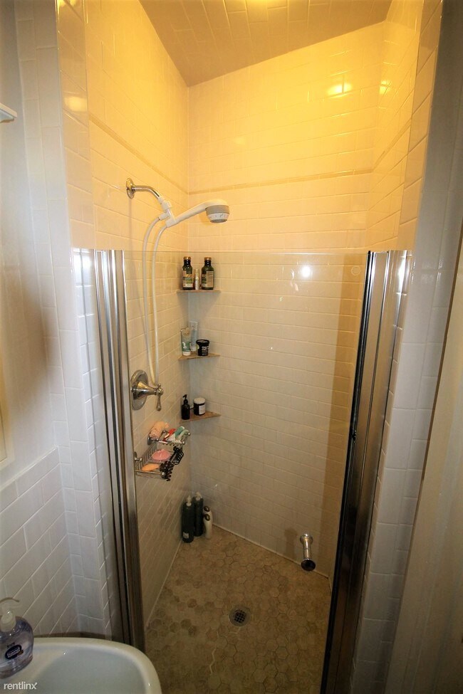 Building Photo - 54 Dwight St