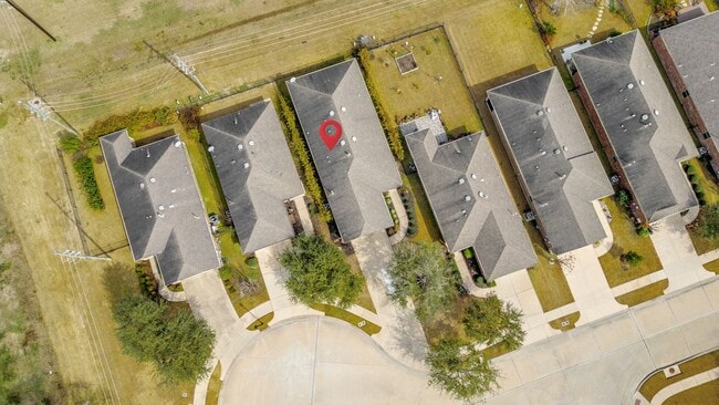 Building Photo - 2811 Cone Flower Dr