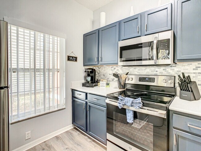 Building Photo - 4751 Ormond Beach Way