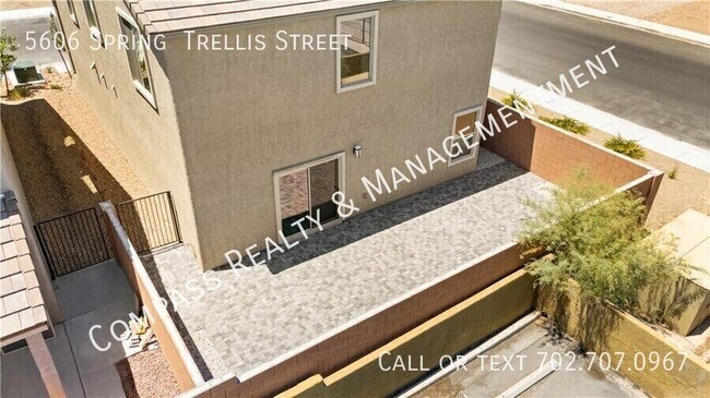 Building Photo - 5606 Spring Trellis St