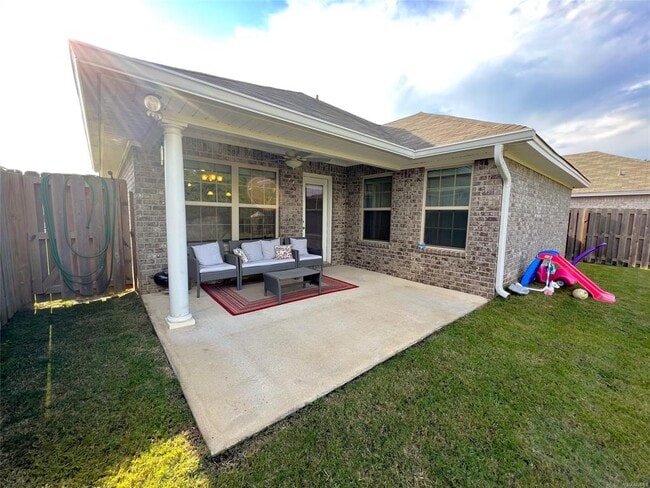 Building Photo - 467 Buena Vista Wy