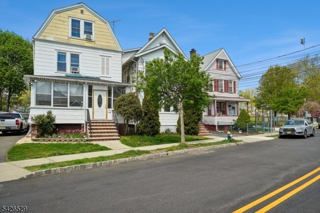 Building Photo - 133 Franklin Ave