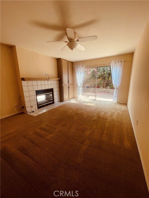 Building Photo - 928 Lotus Cir