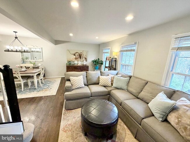 Building Photo - 46756 Woodmint Terrace