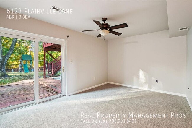 Building Photo - 6123 Plainville Ln