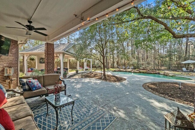 Building Photo - 9520 Chasewood Blvd