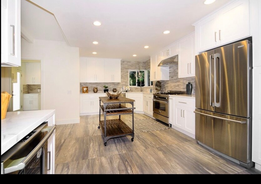 Building Photo - 15643 Woodfield Pl