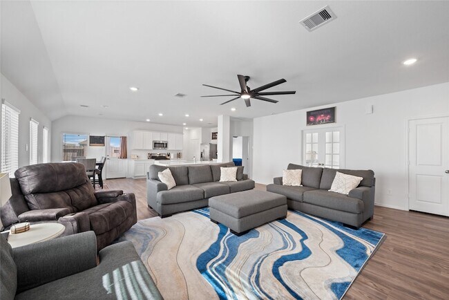 Building Photo - 237 Augustine Wy