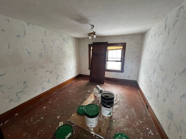 Building Photo - Click the “Apply Now” button or email wapmrentals@gmail.com for a prompt response.