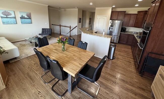 Building Photo - 10932 Checo Wy