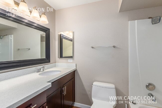 Building Photo - 1723 E Gaylon Dr