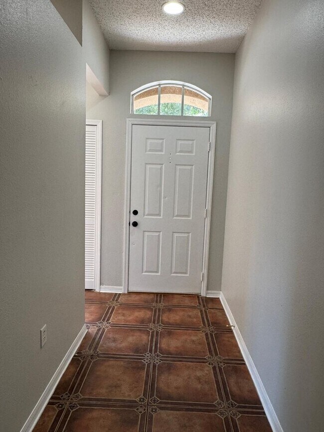 Building Photo - Glenridge 3/2 Home Located in Lakeland