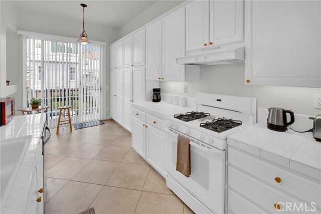 Building Photo - 2850 Ballesteros Ln
