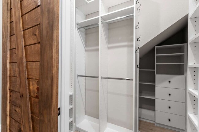Building Photo - 2612 Leafwing Ct