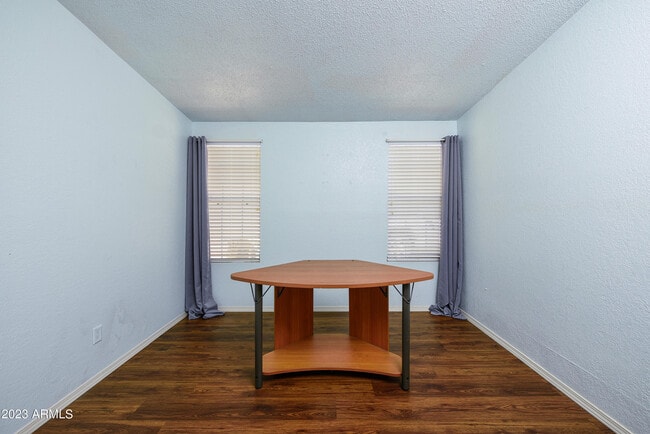 Building Photo - 6178 S Pinehurst Dr