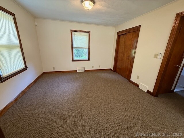 Building Photo - 120 Pansy Rd