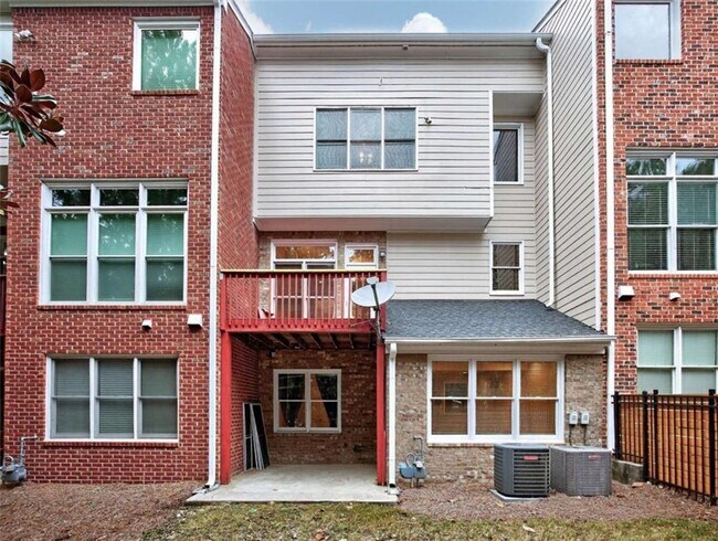 Building Photo - 1222 Creekside Pl SE