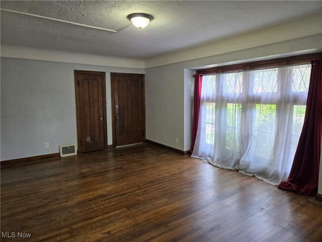 Building Photo - 3557 Lynnfield Rd