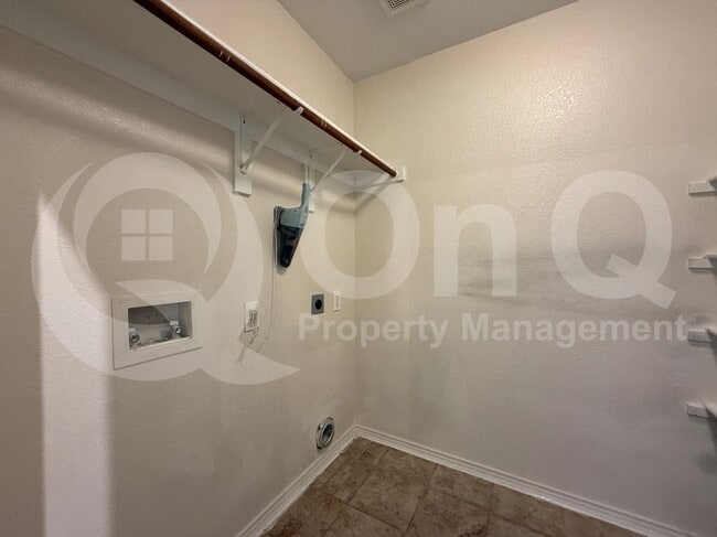 Building Photo - 11813 Ponderosa Pine Dr