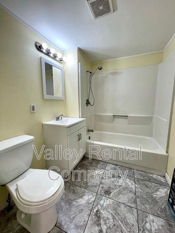 Building Photo - 41-43 High Street - 43