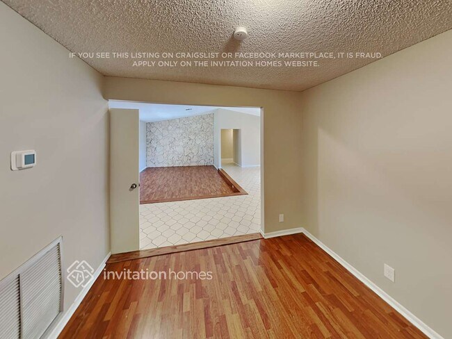 Building Photo - 11440 NW 18th Manor