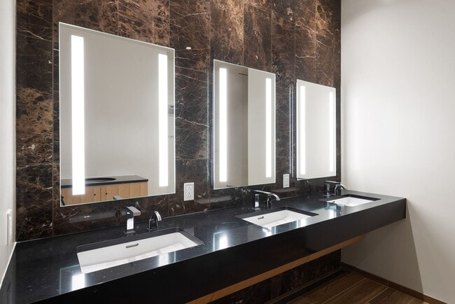 Building Photo - 2350 Sky Ala Moana West #2304