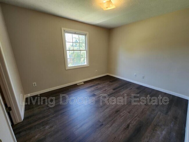 Building Photo - 1738 N 27th St