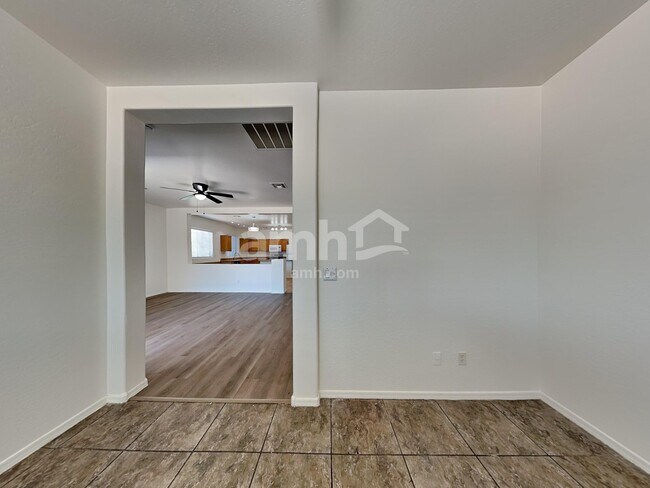 Building Photo - 8211 W Forest Grove Ave