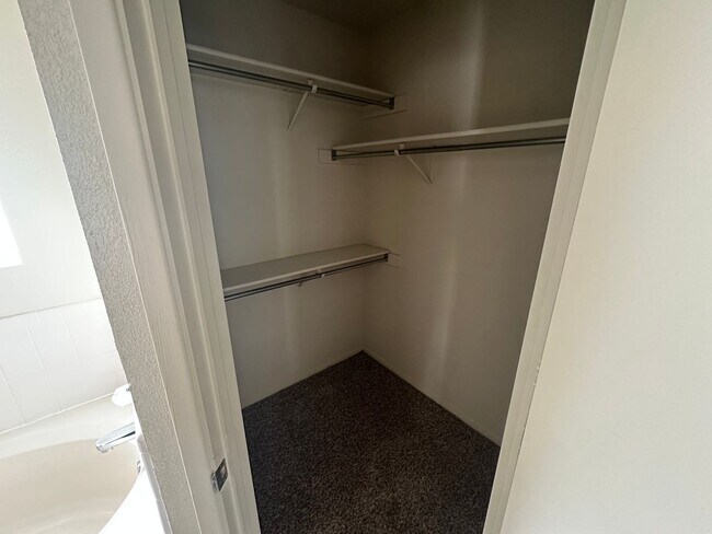 Building Photo - AVAILABLE NOW! - 2 WEEKS FREE!