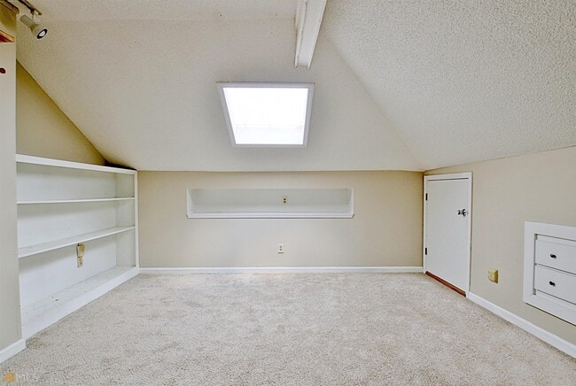 Building Photo - 702 Bookman Point