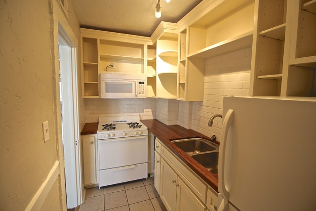 Interior Photo - The Coleman - 809-811 E 42nd