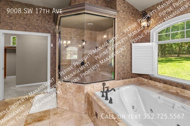 Building Photo - 9008 SW 17th Ave