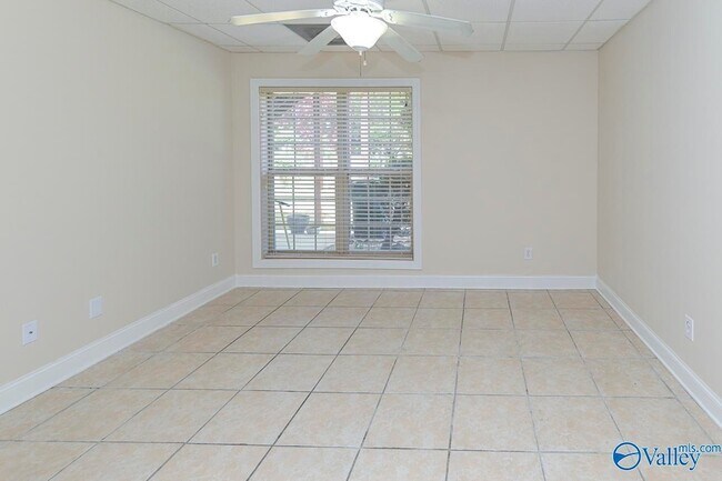Building Photo - 4409 SE Hampton Ridge Dr
