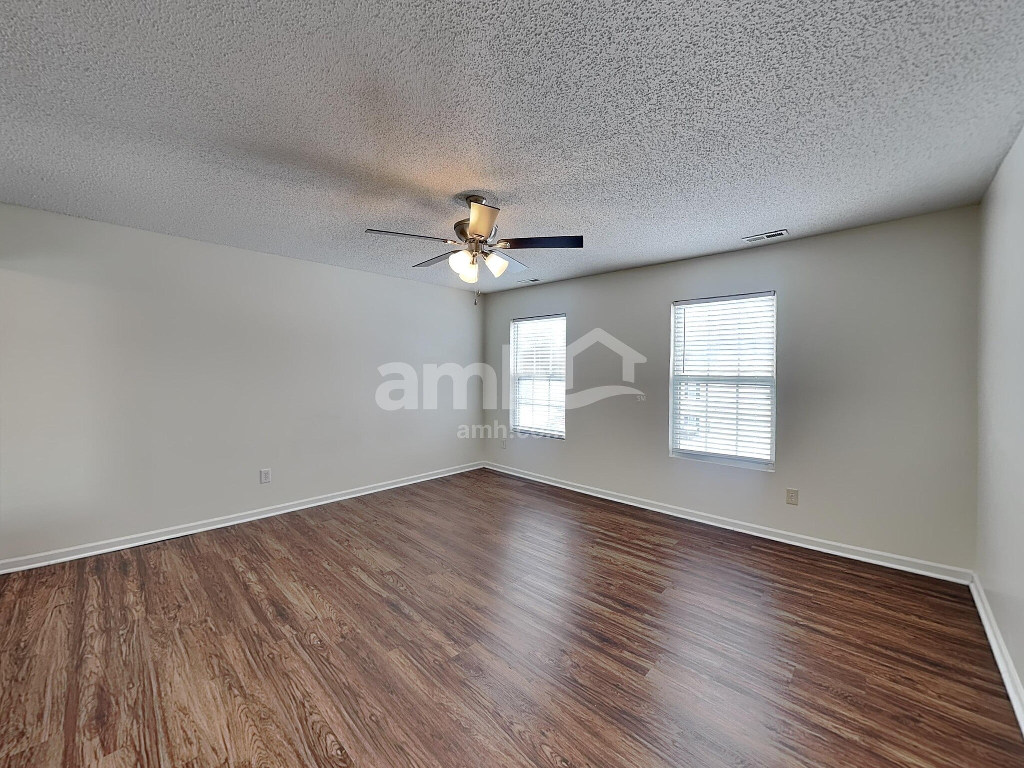 Building Photo - 5850 Mahogany Pl SW