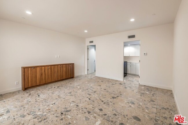 Building Photo - 4035 Van Buren Pl