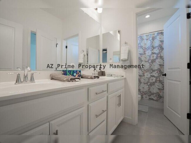 Building Photo - 12125 W Luxton Ln