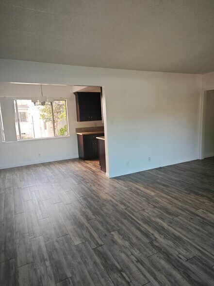 Building Photo - 444 W Regent St