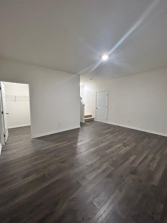 Building Photo - 1253 Cades Walk