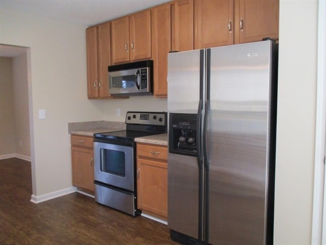 Building Photo - 611 Westbury Way