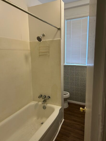 Building Photo - 5447 Sansom St