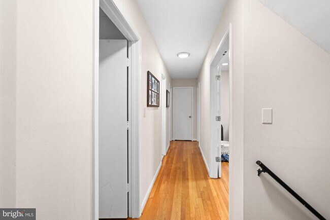 Building Photo - 5801 Devonshire Dr