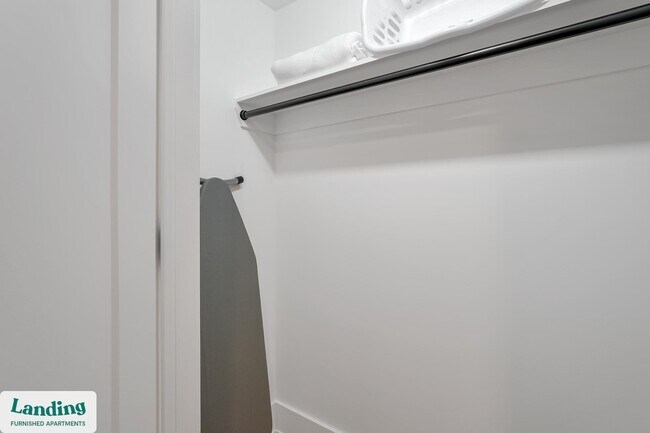 Building Photo - 31 Victor St