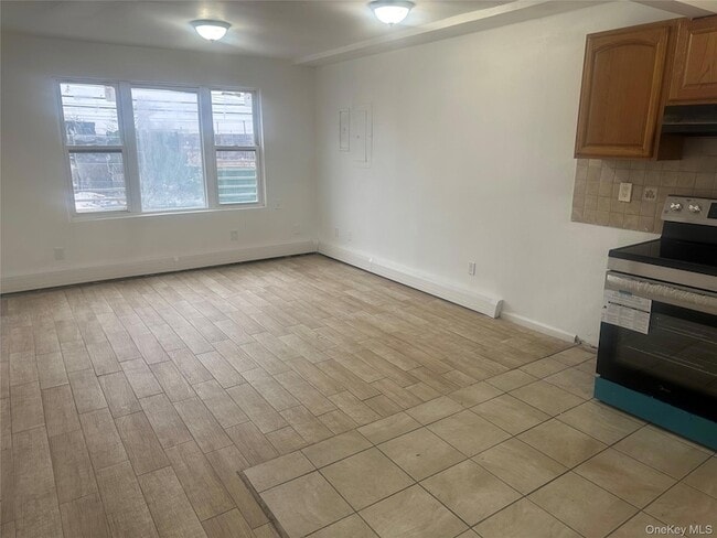 Building Photo - 3-40 Beach 84th St