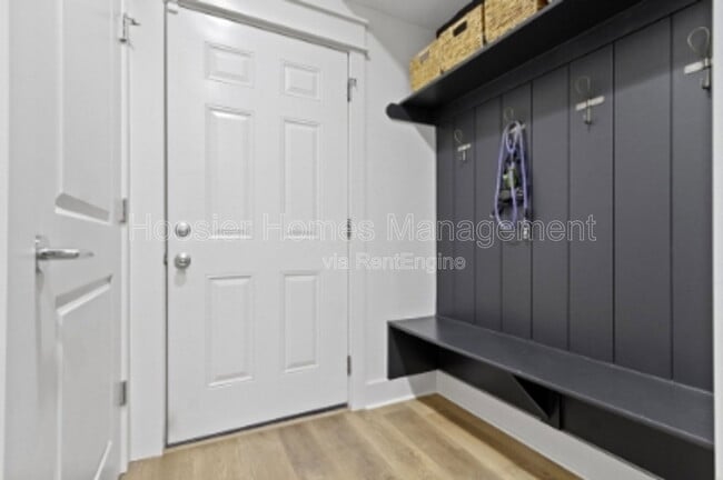 Building Photo - 728 Cottage Ave