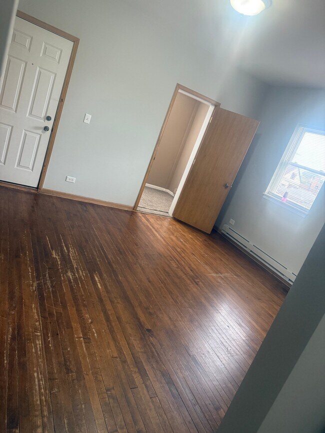 Building Photo - 6223 S Major Ave